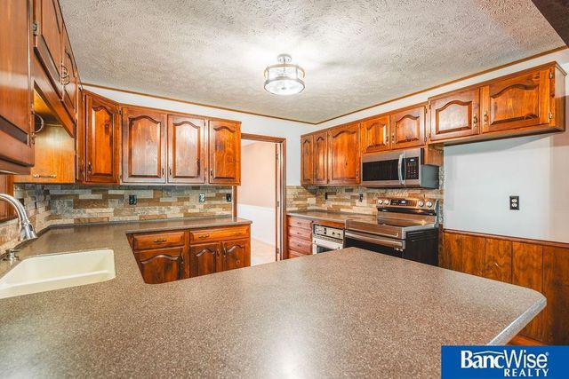 2105 N St Street, Aurora, NE 68818