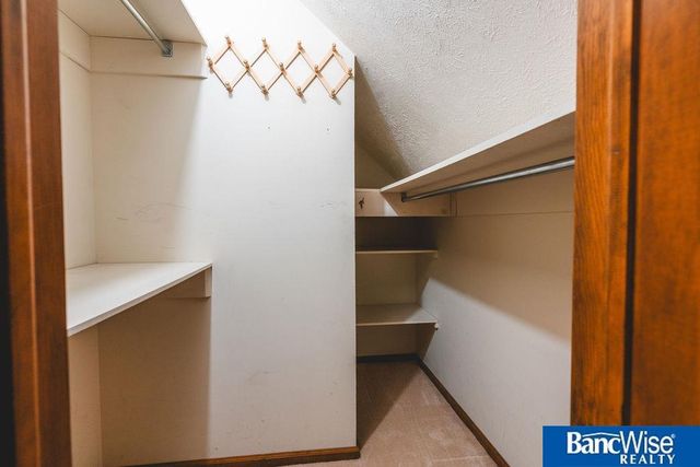 2105 N St Street, Aurora, NE 68818