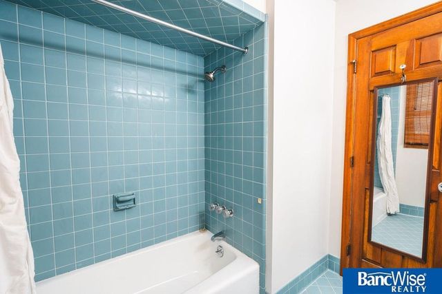 2105 N St Street, Aurora, NE 68818