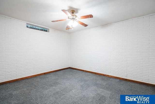 2105 N St Street, Aurora, NE 68818