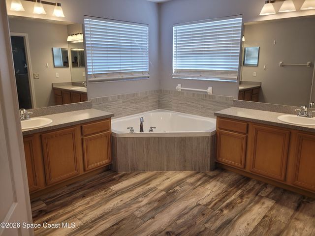 372 Cobblewood Drive, Rockledge, FL 32955