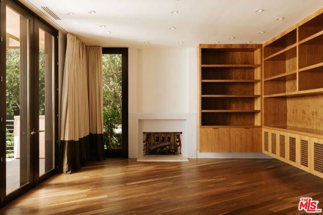 1111 Bel Air Place, Los Angeles, CA 90077