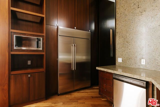 1111 Bel Air Place, Los Angeles, CA 90077