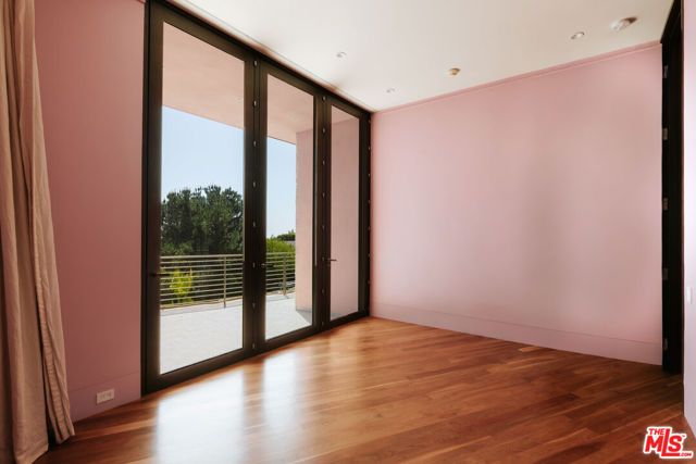 1111 Bel Air Place, Los Angeles, CA 90077