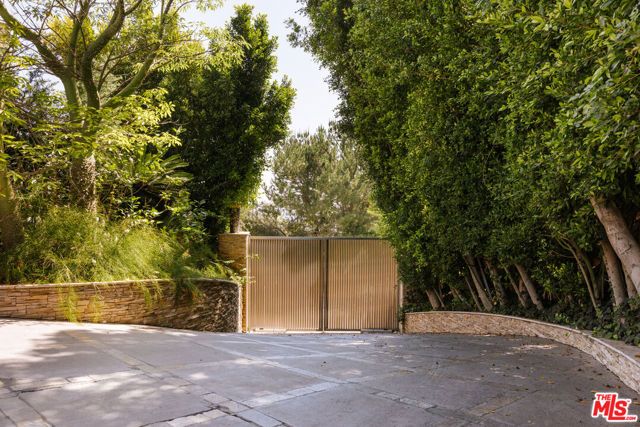 1111 Bel Air Place, Los Angeles, CA 90077