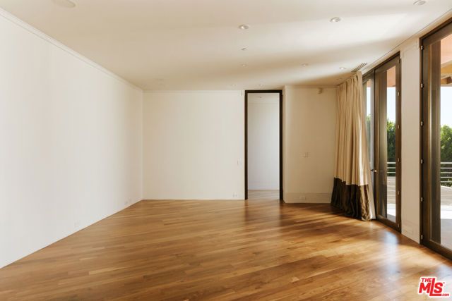 1111 Bel Air Place, Los Angeles, CA 90077