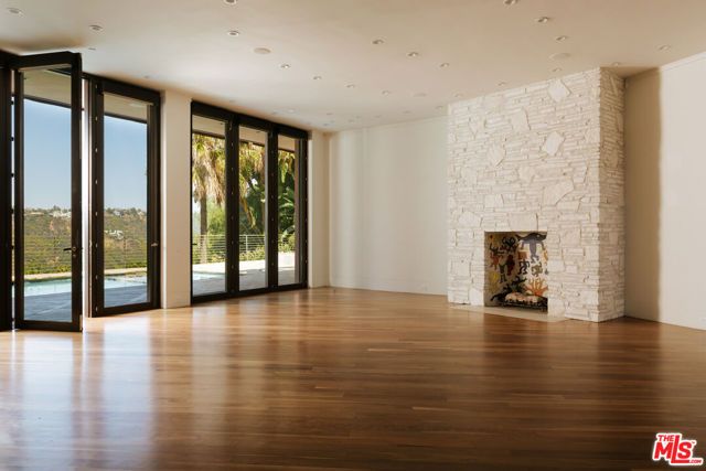 1111 Bel Air Place, Los Angeles, CA 90077