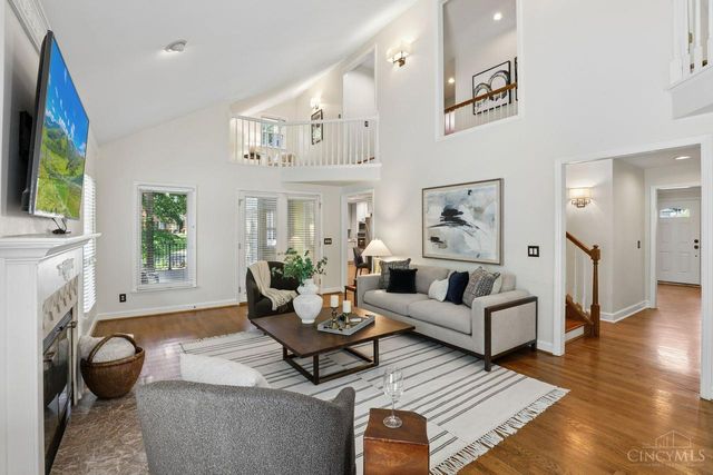 8383 Ellenwoods Drive, Symmes Twp, OH 45249