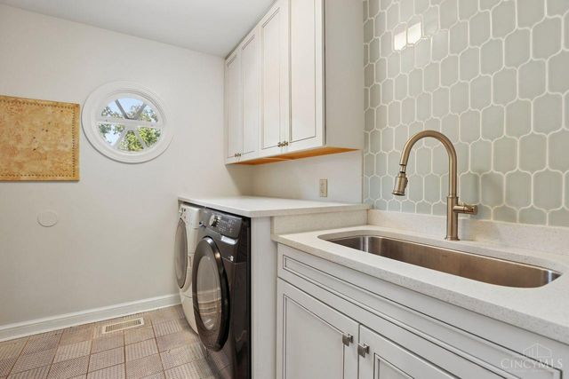 8383 Ellenwoods Drive, Symmes Twp, OH 45249