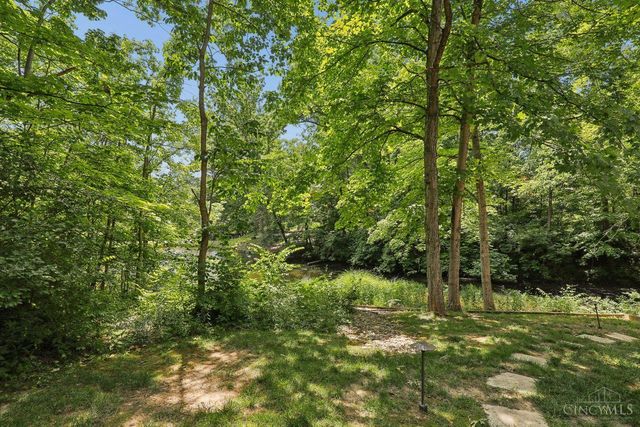 8383 Ellenwoods Drive, Symmes Twp, OH 45249