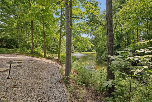 8383 Ellenwoods Drive, Symmes Twp, OH 45249