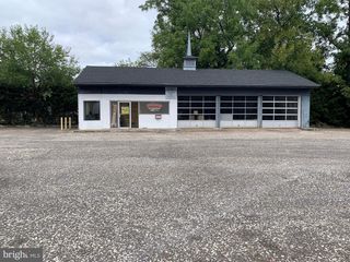 3350 COVE RD, Pennsauken, NJ 08109