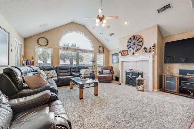 2435 Beachview Drive, Grand Prairie, TX 75054