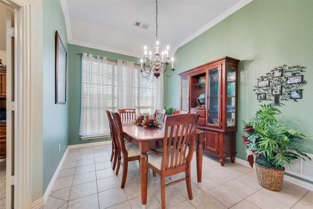 2435 Beachview Drive, Grand Prairie, TX 75054