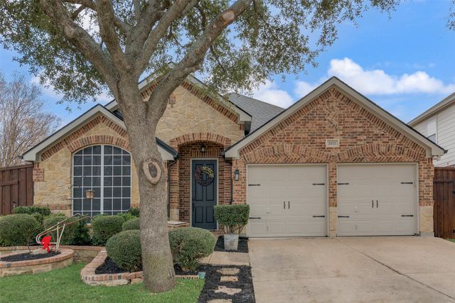 2435 Beachview Drive, Grand Prairie, TX 75054