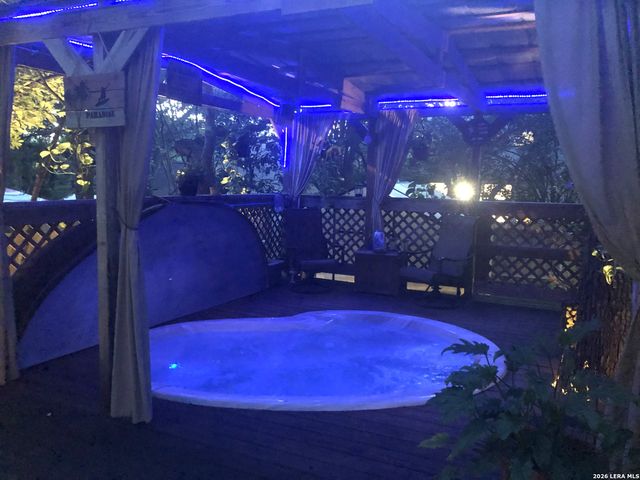 15439 River Bnd, San Antonio, TX 78247