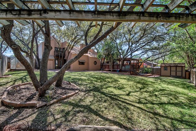 15439 River Bnd, San Antonio, TX 78247