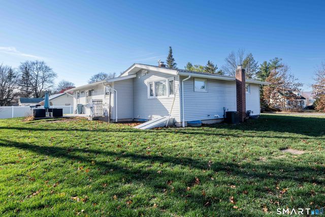 49 Kimberly Circle, North Haven, CT 06473