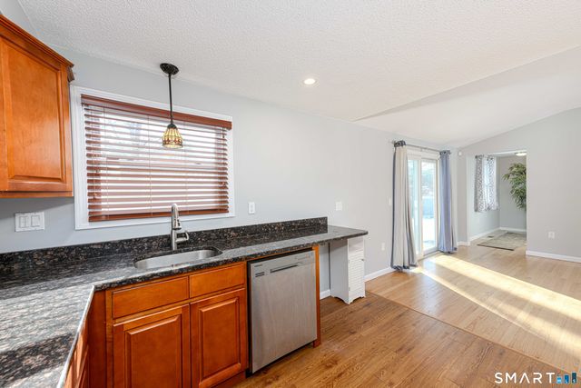 49 Kimberly Circle, North Haven, CT 06473