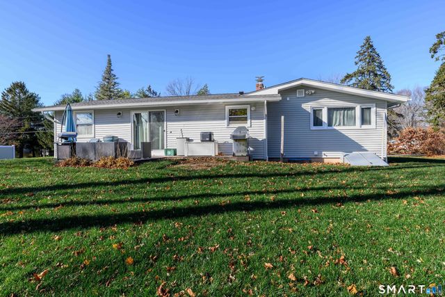 49 Kimberly Circle, North Haven, CT 06473