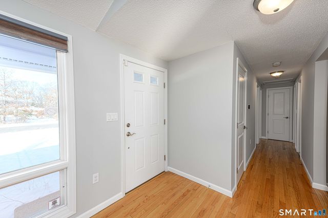 49 Kimberly Circle, North Haven, CT 06473