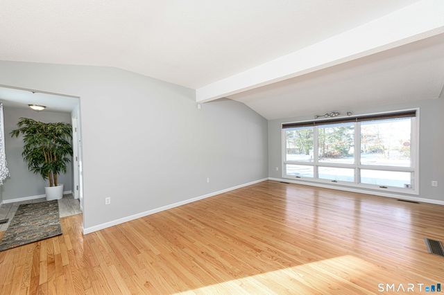 49 Kimberly Circle, North Haven, CT 06473