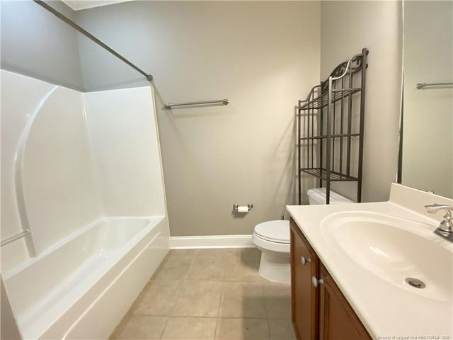 411 Gallery Drive 201, Spring Lake, NC 28390