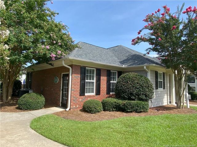 411 Gallery Drive 201, Spring Lake, NC 28390