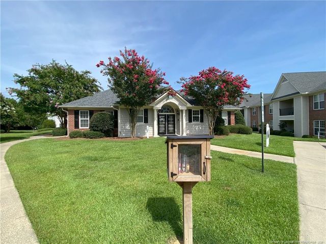 411 Gallery Drive 201, Spring Lake, NC 28390