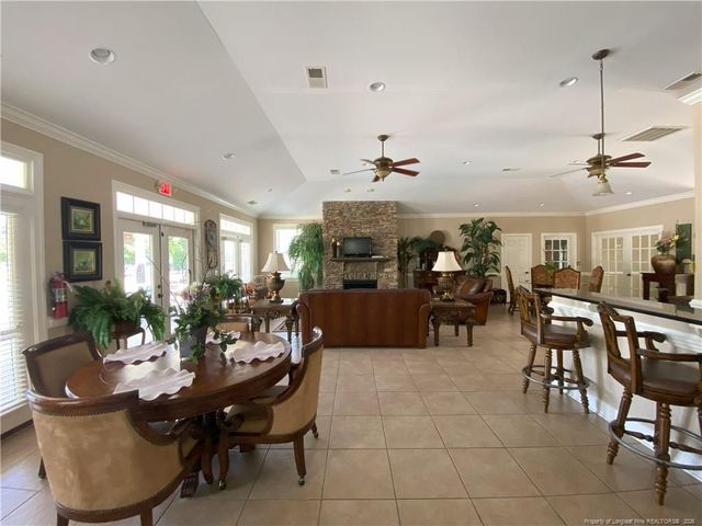 411 Gallery Drive 201, Spring Lake, NC 28390