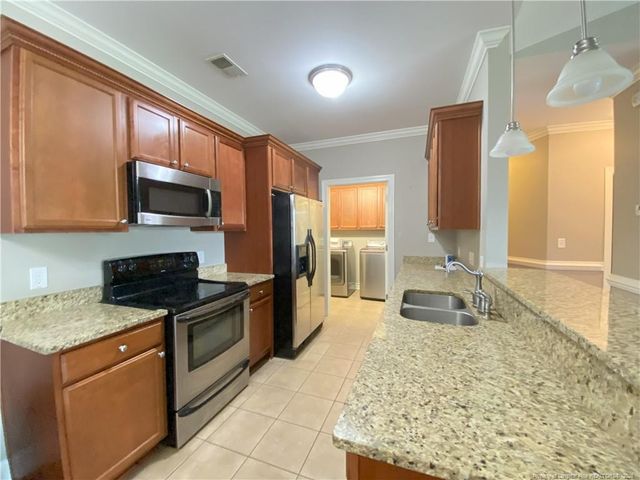 411 Gallery Drive 201, Spring Lake, NC 28390