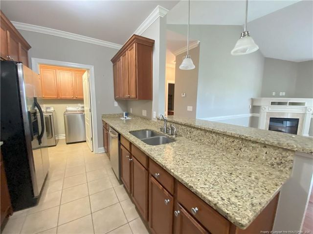 411 Gallery Drive 201, Spring Lake, NC 28390