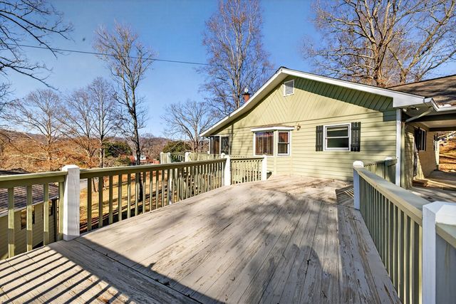 699 Mcridge Road, Hiawassee, GA 30546