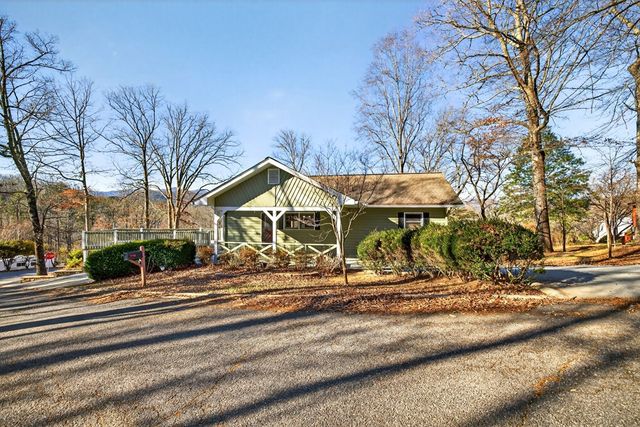 699 Mcridge Road, Hiawassee, GA 30546