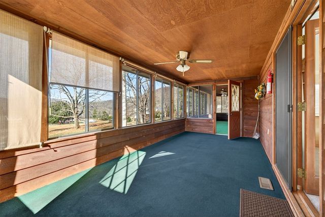 699 Mcridge Road, Hiawassee, GA 30546