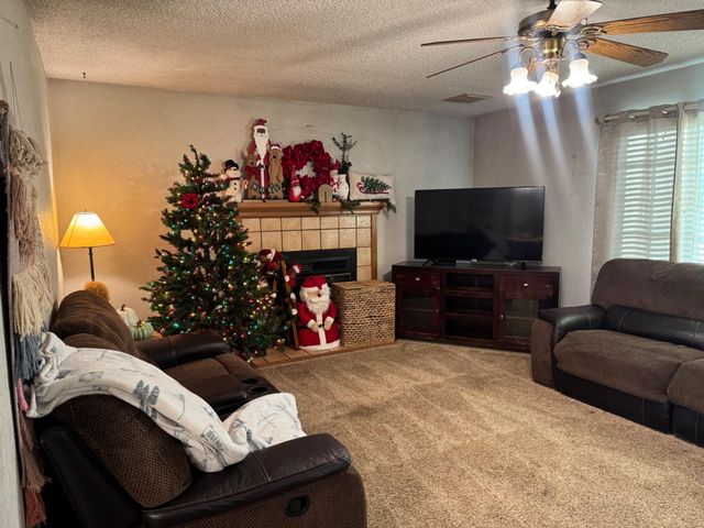 3804 Thompson Avenue, Selma, CA 93662