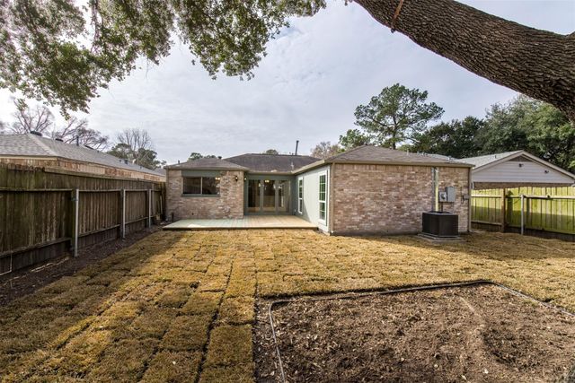 5046 Spring Forest Drive, Houston, TX 77091