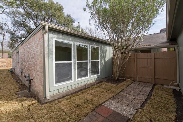 5046 Spring Forest Drive, Houston, TX 77091