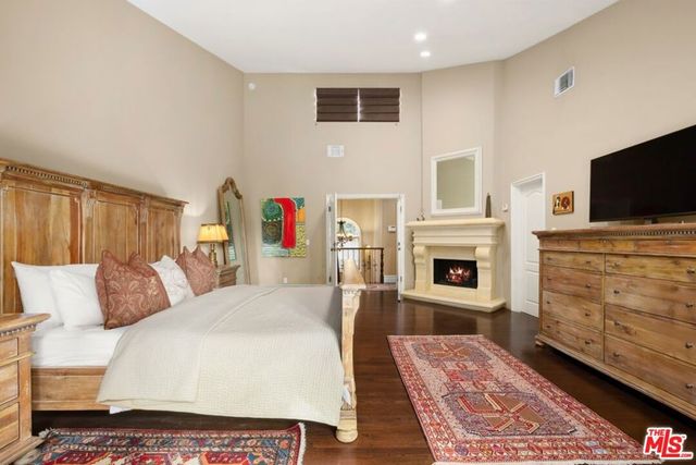 402 11th Street, Santa Monica, CA 90402
