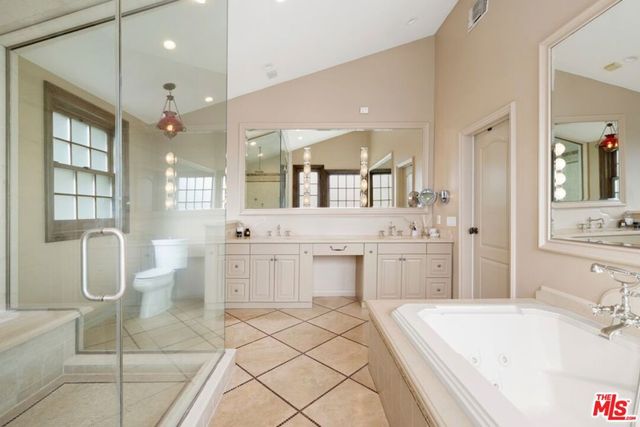 402 11th Street, Santa Monica, CA 90402