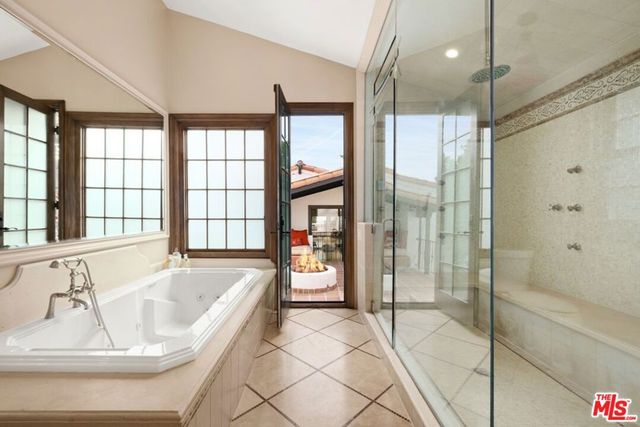 402 11th Street, Santa Monica, CA 90402