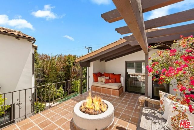 402 11th Street, Santa Monica, CA 90402