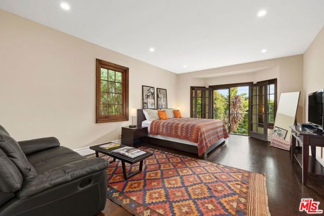 402 11th Street, Santa Monica, CA 90402