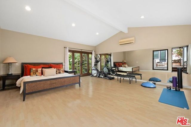 402 11th Street, Santa Monica, CA 90402