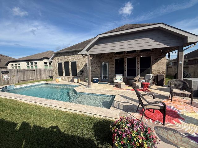 311 Shiraz Drive, Alvin, TX 77511