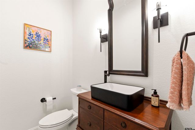 11039 NE FM 607, Brownsboro, TX 75756