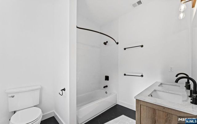 246 248 Cortlandt 1, Belleville, NJ 07109