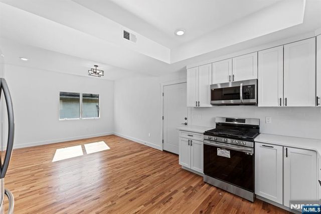 246 248 Cortlandt 1, Belleville, NJ 07109