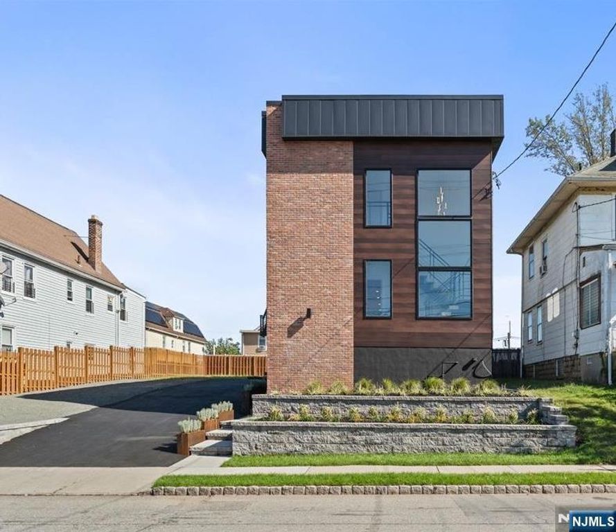 246 248 Cortlandt 1, Belleville, NJ 07109