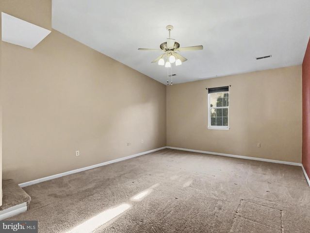 3025 SOLAR DR, Dover, PA 17315